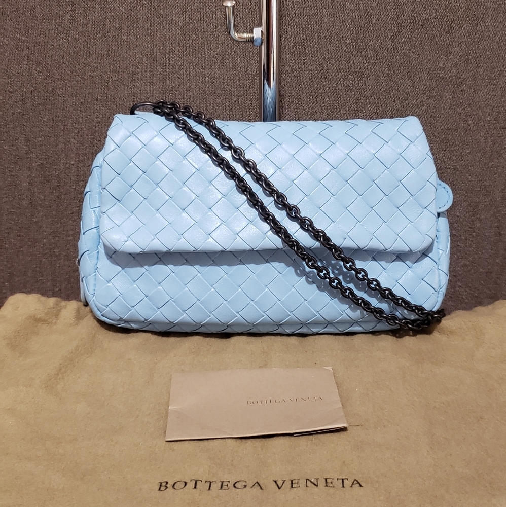 ❗SOLD❗5️⃣9️⃣0️⃣Auth Intrecciato Small Chain - Picture 1 of 15